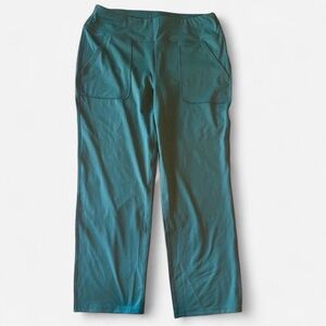 Lands' End Active Hi Impact High Rise Straight Leg Pants (Medium Petite)